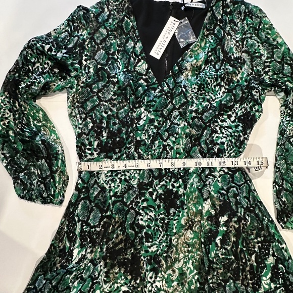 Alice + Olivia Printed Wrap Dress - Size 6 - NEW With Tags. - Picture 11 of 16